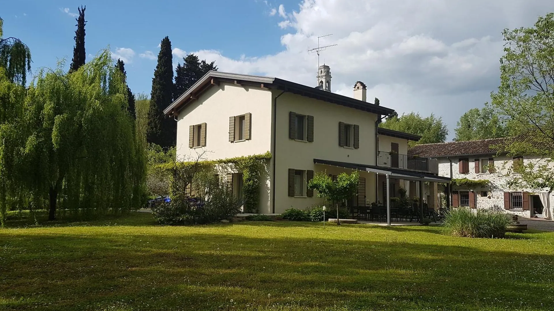L'Isolo b&b e case vacanza Monzambano 0*,