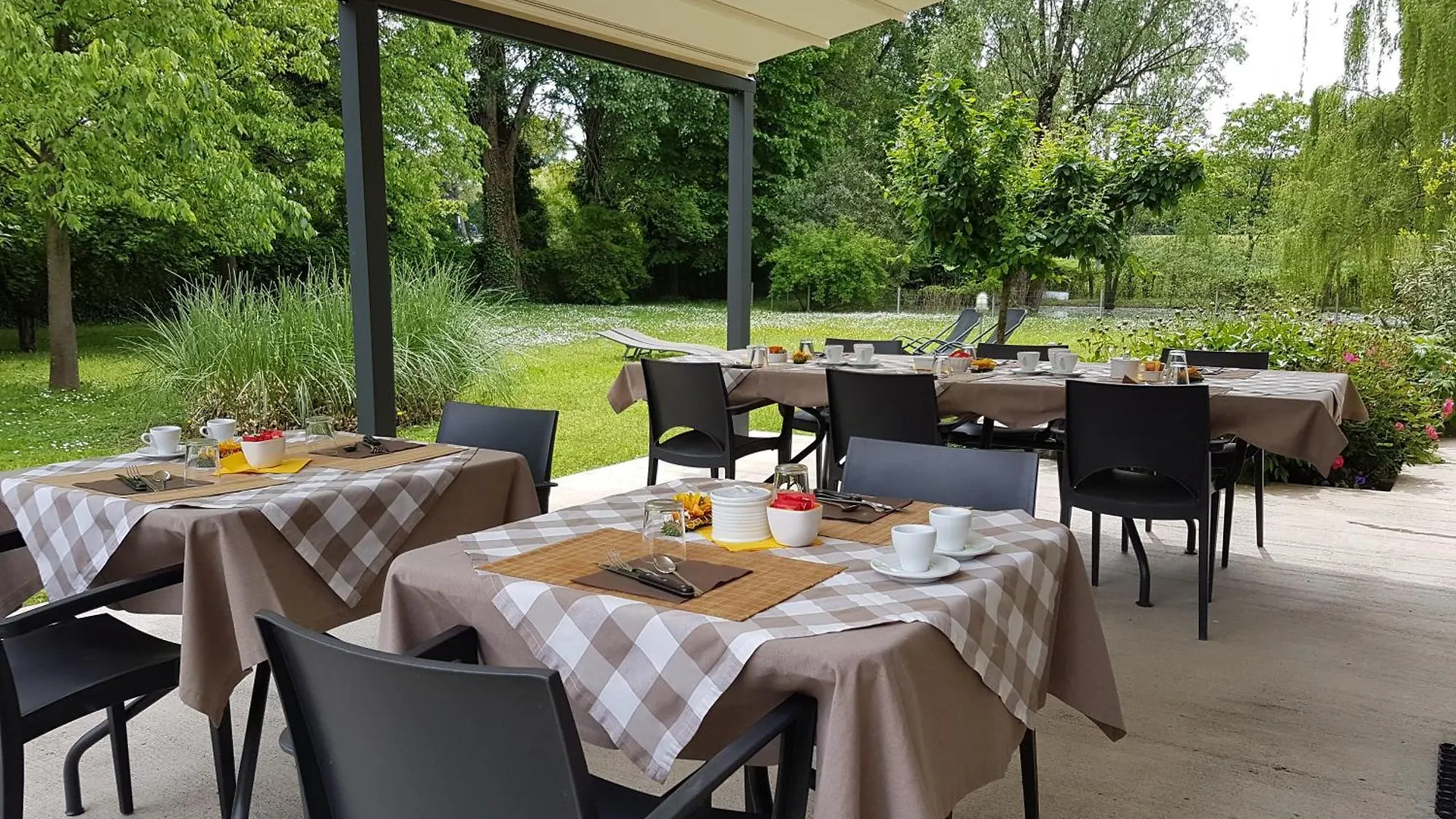 L'Isolo b&b e case vacanza Monzambano 0*,  Italia