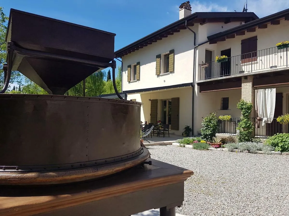 Bed & Breakfast L'Isolo b&b e case vacanza Monzambano