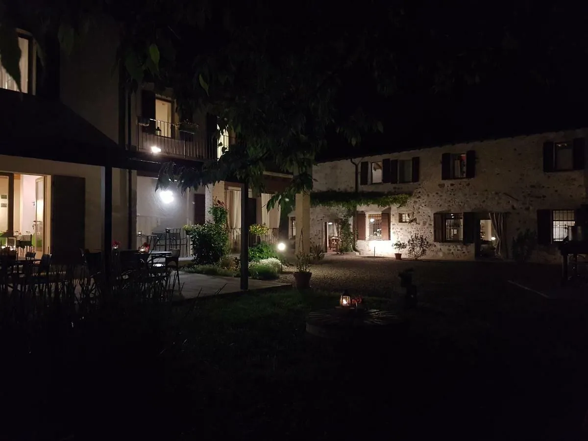 Bed & Breakfast L'Isolo b&b e case vacanza Monzambano